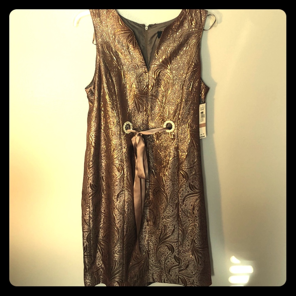 Brand new - sleeveless dress, bronze and gold